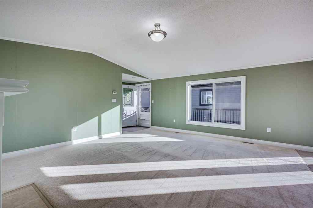 MLS® A2266960 - 18 McKay Place  in Mckay Ranch Blackfalds, Mobile