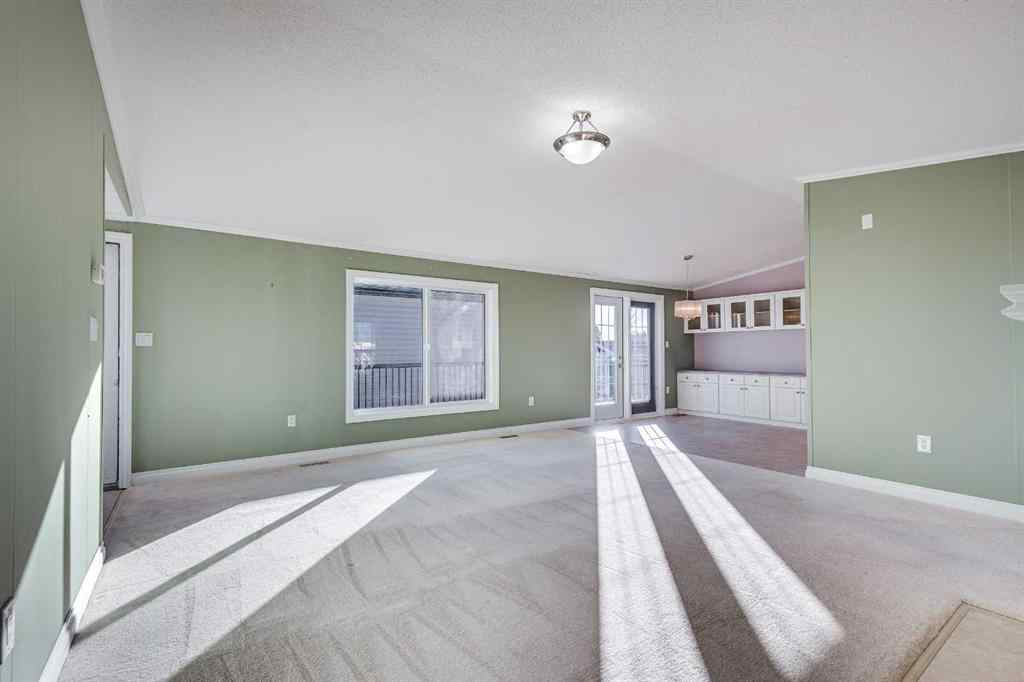 MLS® A2266960 - 18 McKay Place  in Mckay Ranch Blackfalds, Mobile