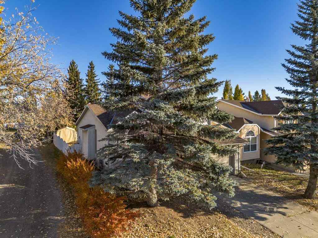 MLS® A2266962 - 8 Millbank Road SW in Millrise Calgary, Residential