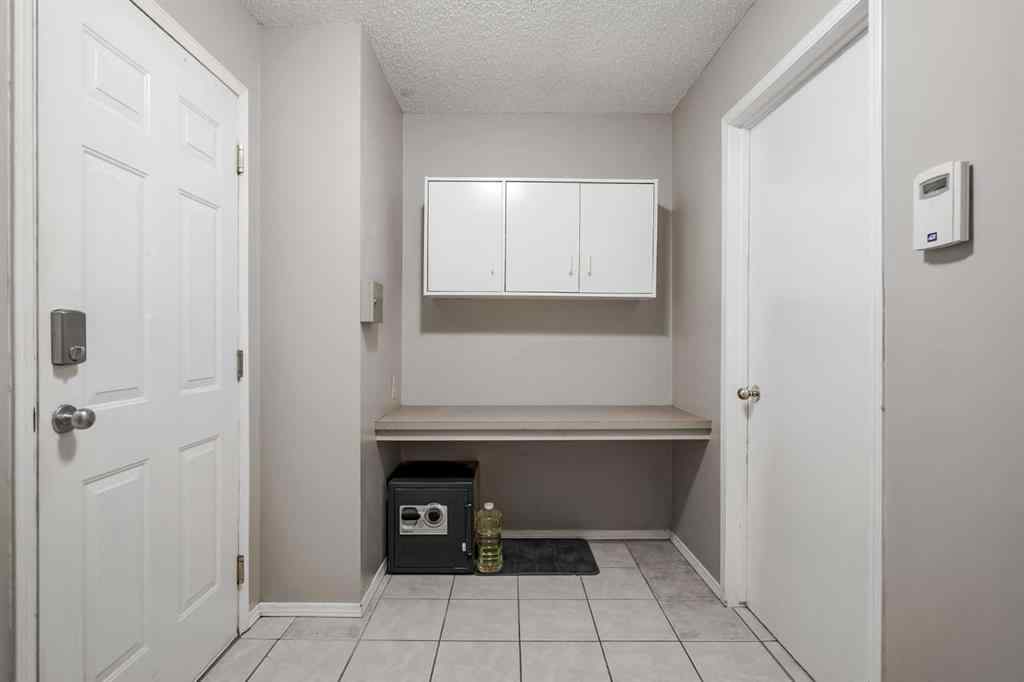 MLS® A2266962 - 8 Millbank Road SW in Millrise Calgary, Residential