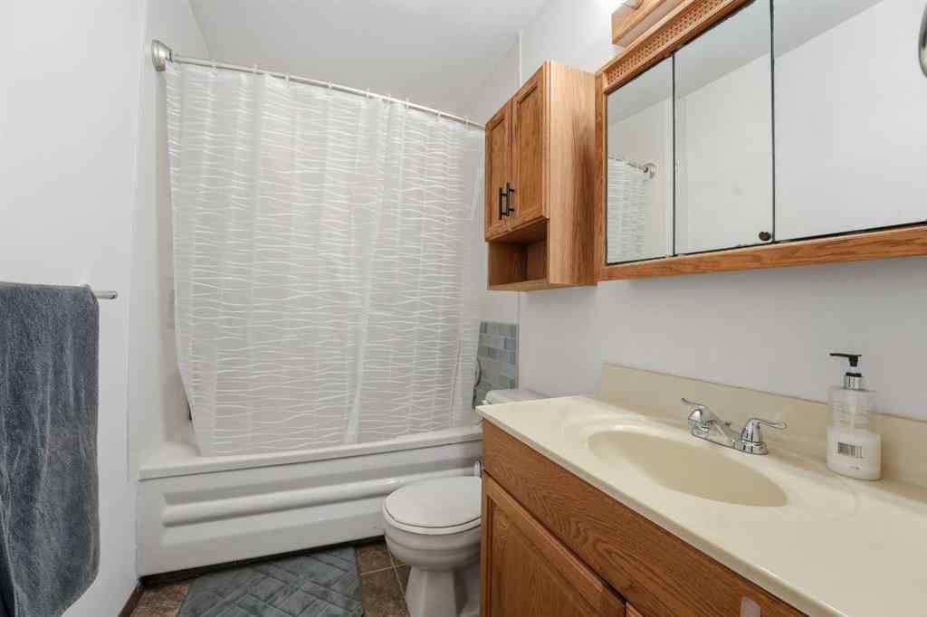 MLS® A2266965 - 62 McLevin Crescent  in Morrisroe Extension Red Deer, Residential