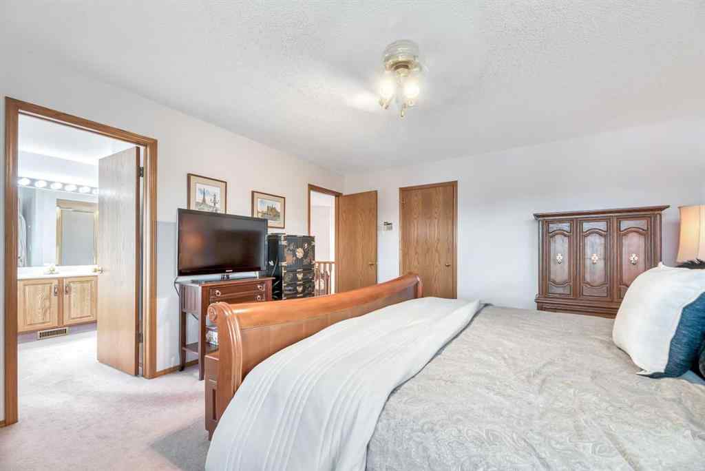 MLS® A2266967 - 517 Lakeside Greens Place  in Lakeside Greens Chestermere, Residential