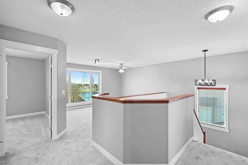 MLS® A2266971 - 276 Oakmere Close  in Westmere Chestermere, Residential