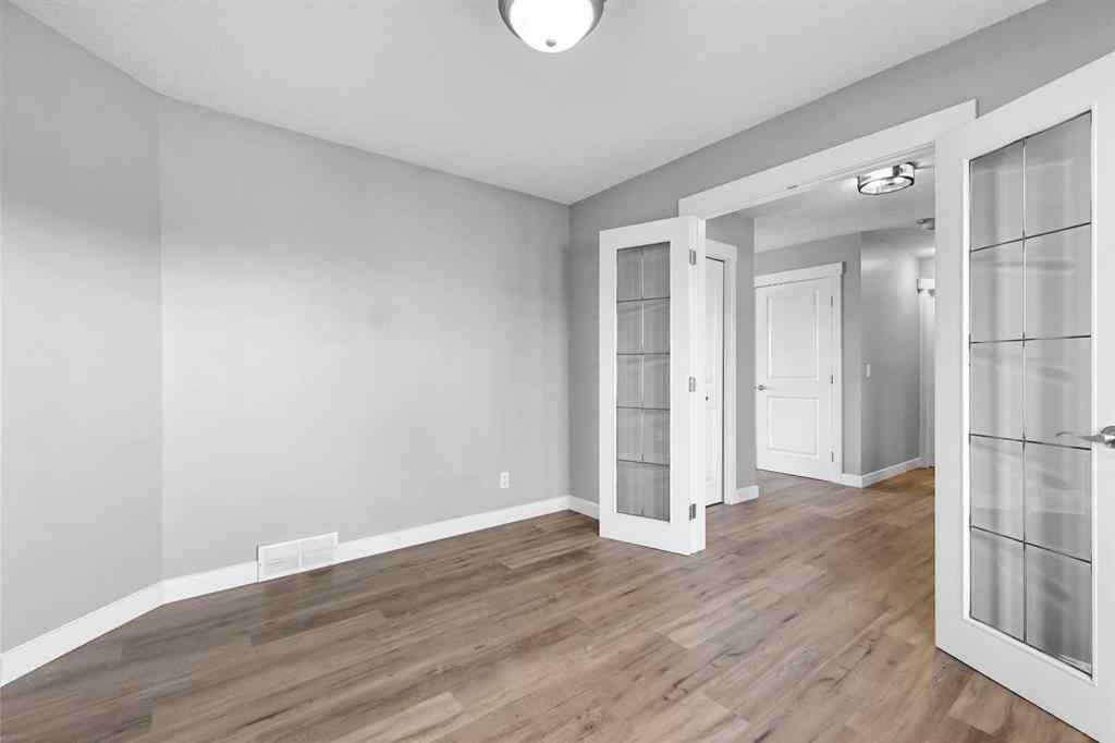 MLS® A2266971 - 276 Oakmere Close  in Westmere Chestermere, Residential