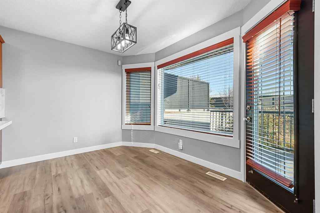 MLS® A2266971 - 276 Oakmere Close  in Westmere Chestermere, Residential