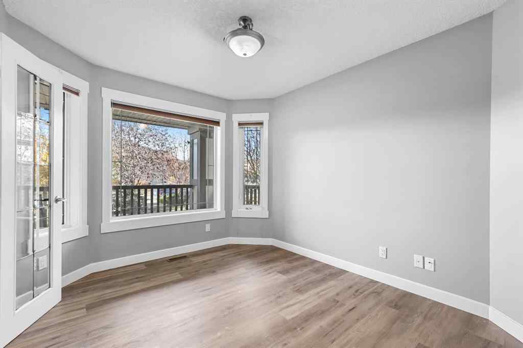 MLS® A2266971 - 276 Oakmere Close  in Westmere Chestermere, Residential