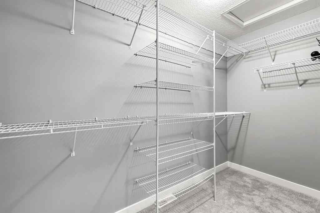 MLS® A2266971 - 276 Oakmere Close  in Westmere Chestermere, Residential