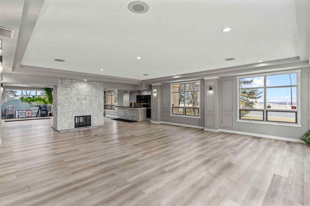 MLS® A2266973 - Unit #10 105 Village Heights SW in Patterson Calgary, Residential