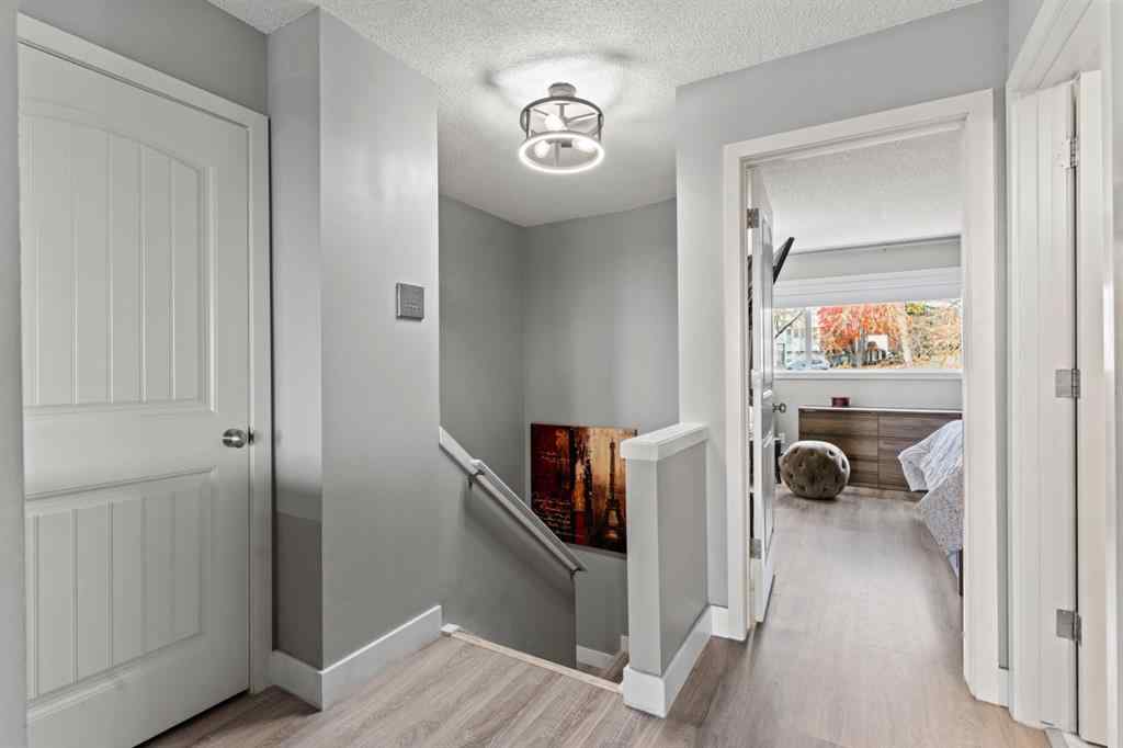 MLS® A2266973 - Unit #10 105 Village Heights SW in Patterson Calgary, Residential