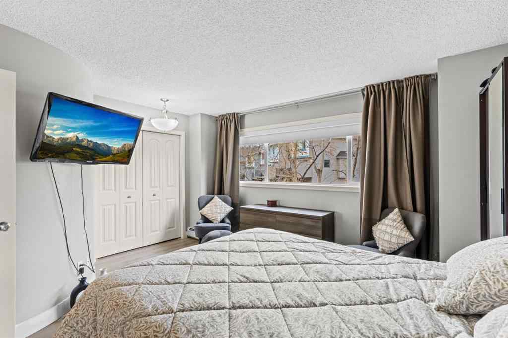 MLS® A2266973 - Unit #10 105 Village Heights SW in Patterson Calgary, Residential