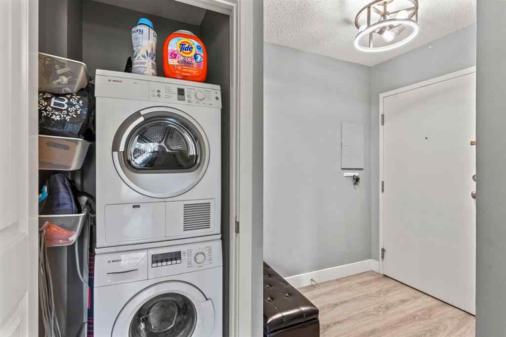 MLS® A2266973 - Unit #10 105 Village Heights SW in Patterson Calgary, Residential