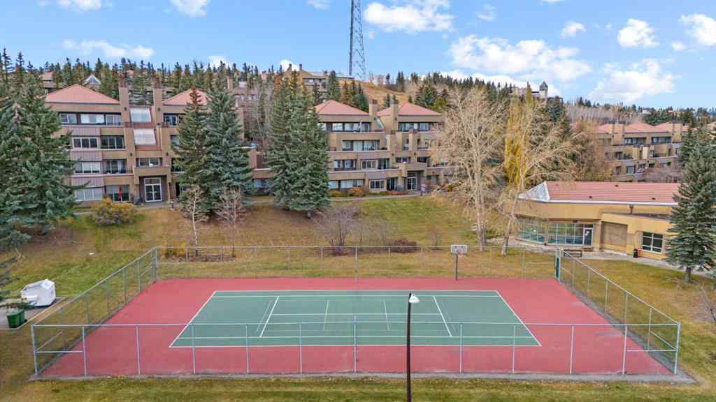 MLS® A2266973 - Unit #10 105 Village Heights SW in Patterson Calgary, Residential
