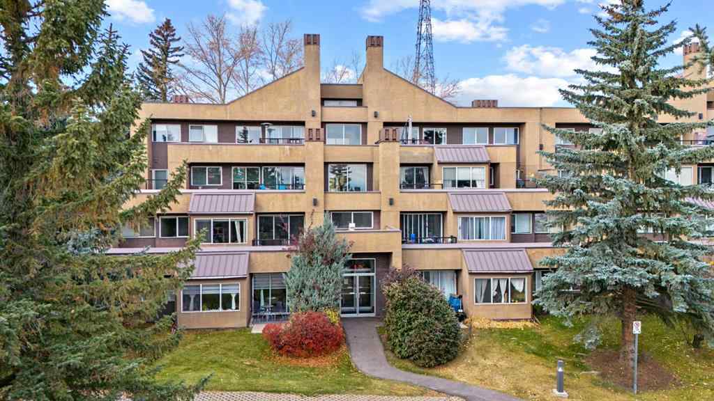 MLS® A2266973 - Unit #10 105 Village Heights SW in Patterson Calgary, Residential