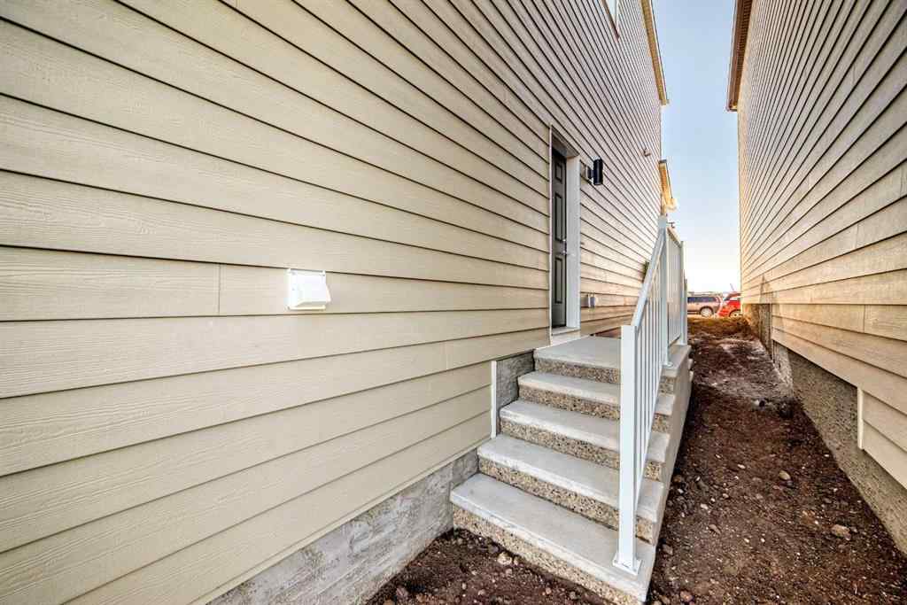 MLS® A2266975 - 1058 Sawgrass Link NW in Sawgrass Park Airdrie, Residential
