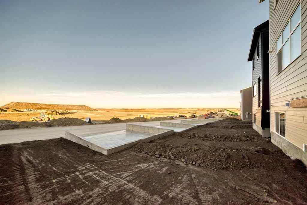 MLS® A2266975 - 1058 Sawgrass Link NW in Sawgrass Park Airdrie, Residential