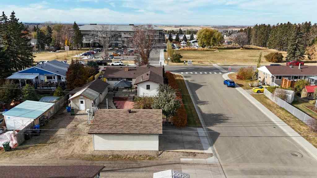 MLS® A2266976 - 4044 50 Avenue  in South Innisfail Innisfail, Residential