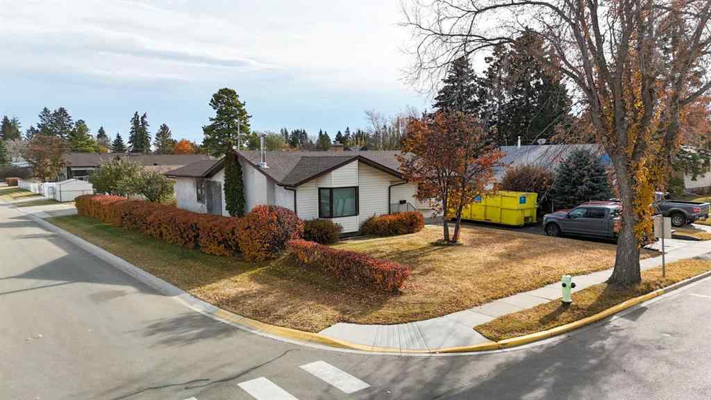 MLS® A2266976 - 4044 50 Avenue  in South Innisfail Innisfail, Residential