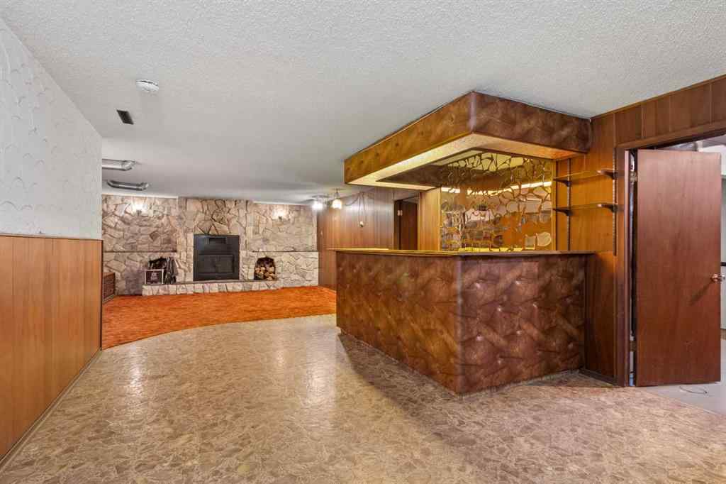 MLS® A2266976 - 4044 50 Avenue  in South Innisfail Innisfail, Residential