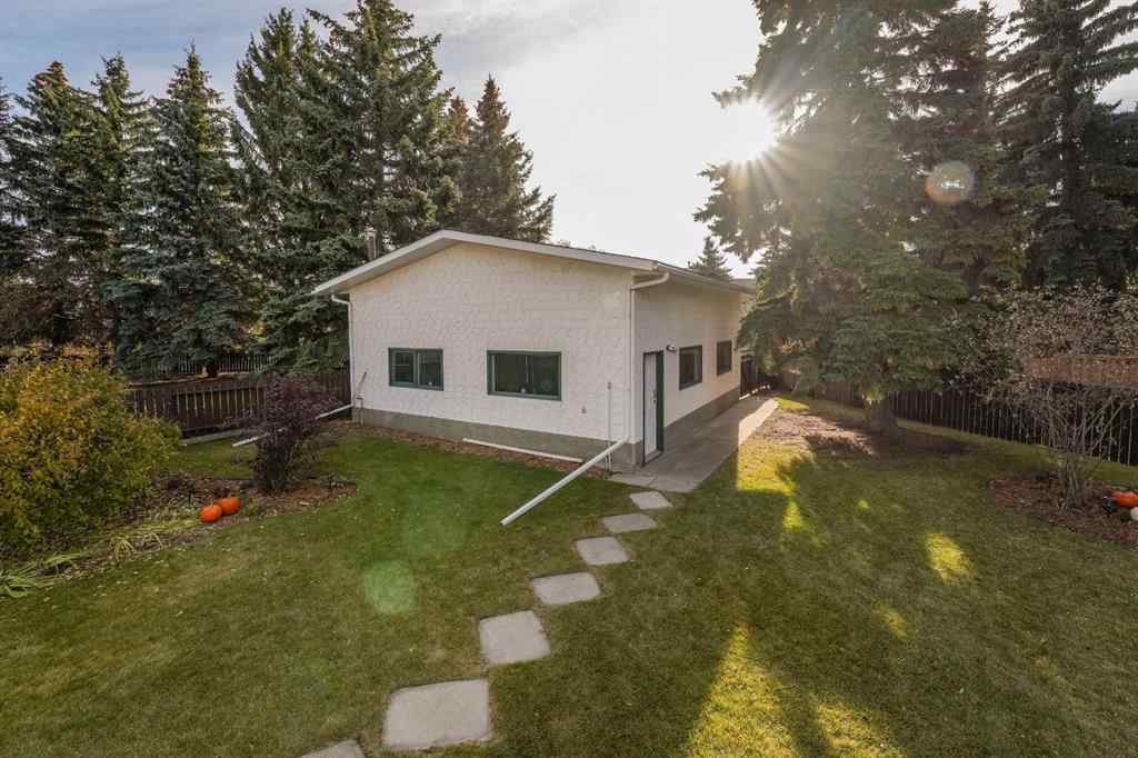 MLS® A2266978 - 20 Allsop Close  in Anders Park Red Deer, Residential