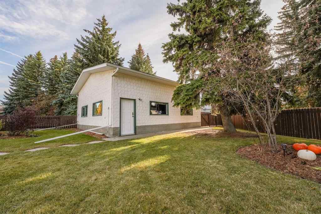 MLS® A2266978 - 20 Allsop Close  in Anders Park Red Deer, Residential