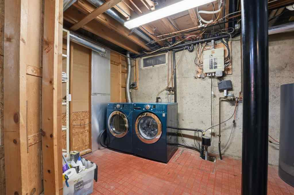 MLS® A2266978 - 20 Allsop Close  in Anders Park Red Deer, Residential