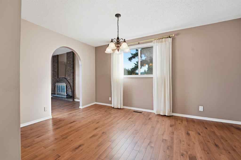 MLS® A2266978 - 20 Allsop Close  in Anders Park Red Deer, Residential