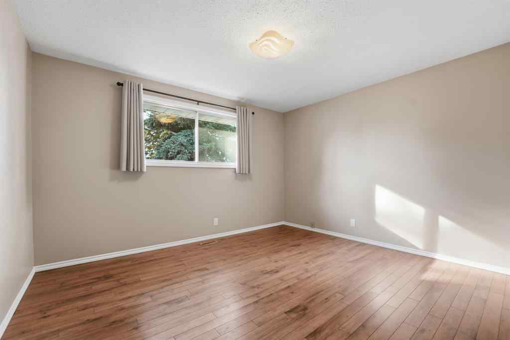 MLS® A2266978 - 20 Allsop Close  in Anders Park Red Deer, Residential