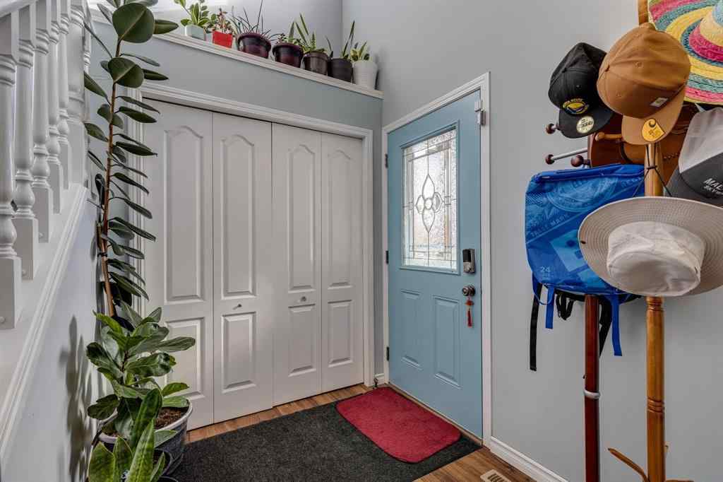 MLS® A2266980 - 47 Westmount Road  in Westridge Okotoks, Residential