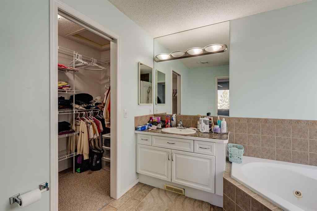 MLS® A2266980 - 47 Westmount Road  in Westridge Okotoks, Residential