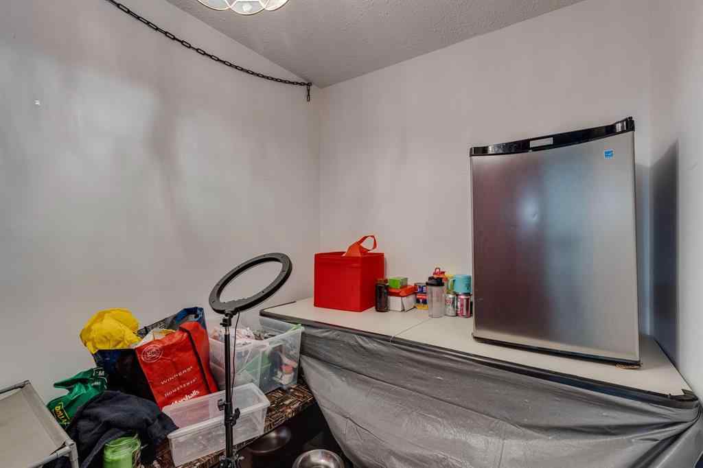 MLS® A2266980 - 47 Westmount Road  in Westridge Okotoks, Residential