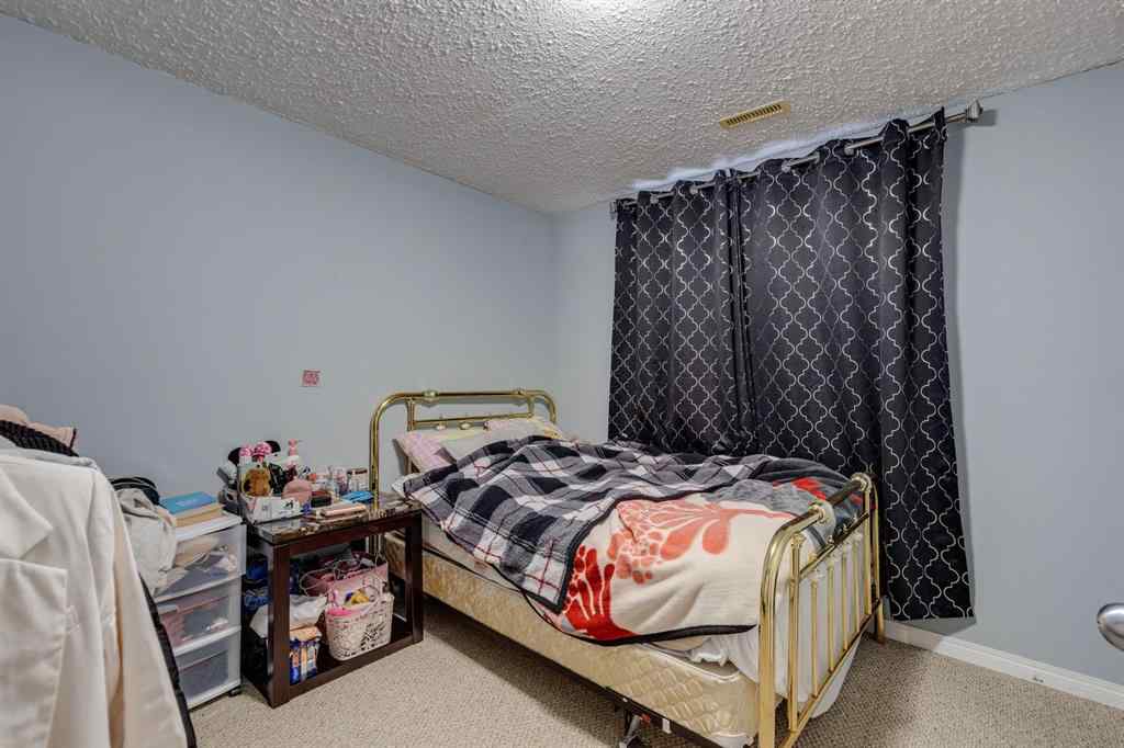 MLS® A2266980 - 47 Westmount Road  in Westridge Okotoks, Residential