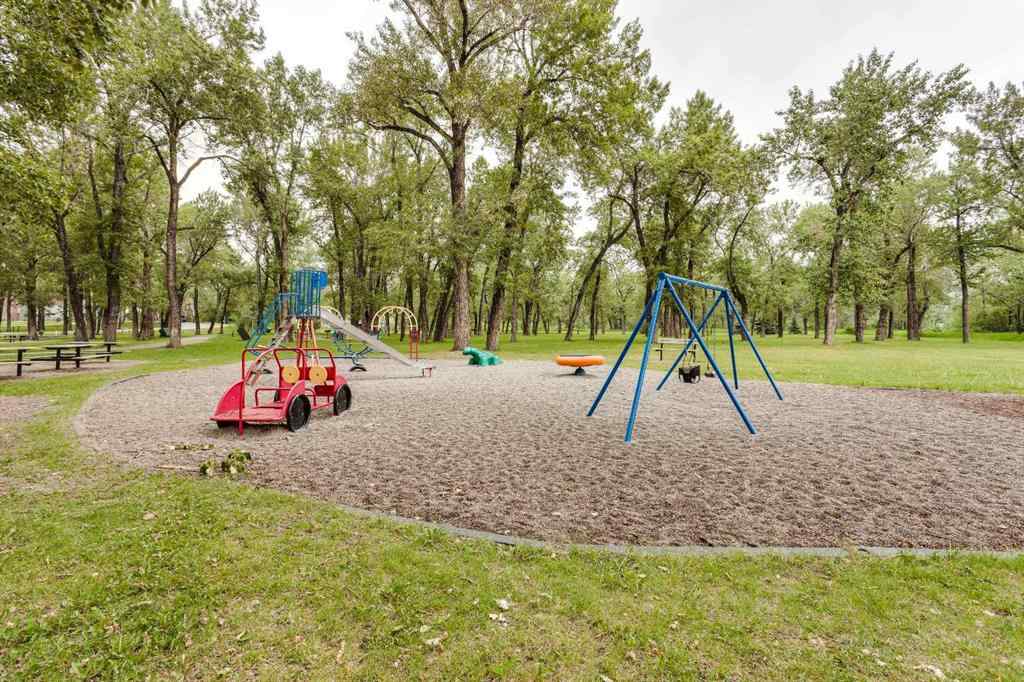 MLS® A2266984 - Unit #210 1415 17 Street SE in Inglewood Calgary, Residential