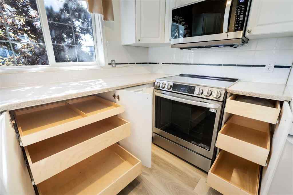 MLS® A2266984 - Unit #210 1415 17 Street SE in Inglewood Calgary, Residential