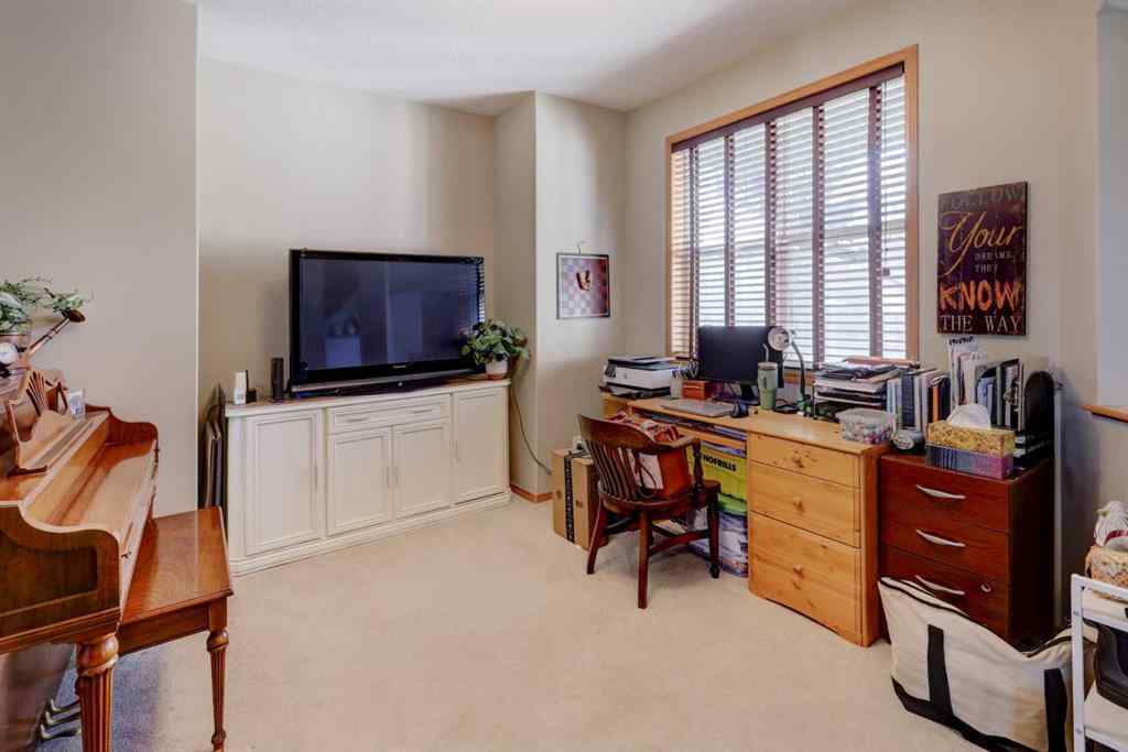 MLS® A2266989 - 26 Bow Ridge Link  in Bow Ridge Cochrane, Residential