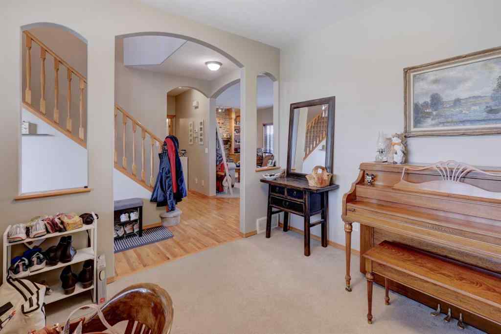 MLS® A2266989 - 26 Bow Ridge Link  in Bow Ridge Cochrane, Residential