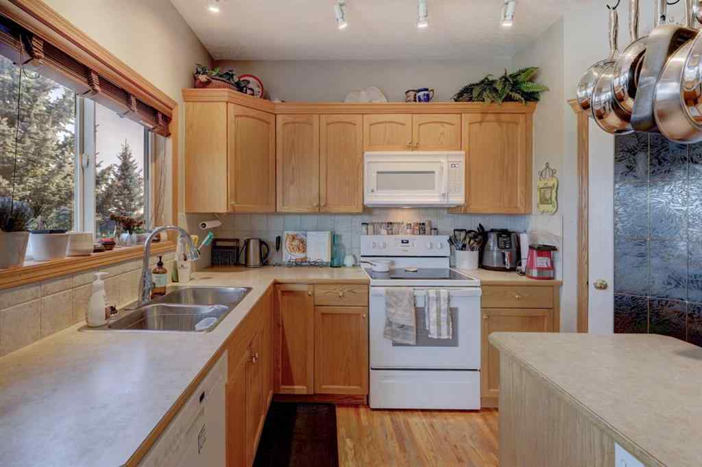 MLS® A2266989 - 26 Bow Ridge Link  in Bow Ridge Cochrane, Residential