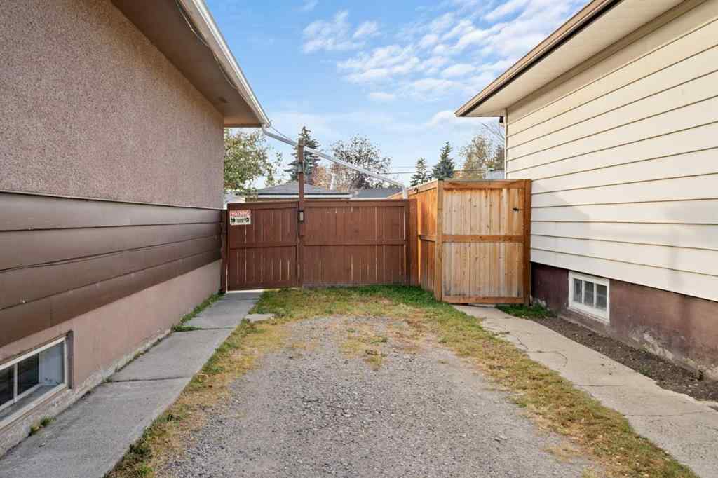 MLS® A2266991 - 2219 40 Street SE in Forest Lawn Calgary, Residential