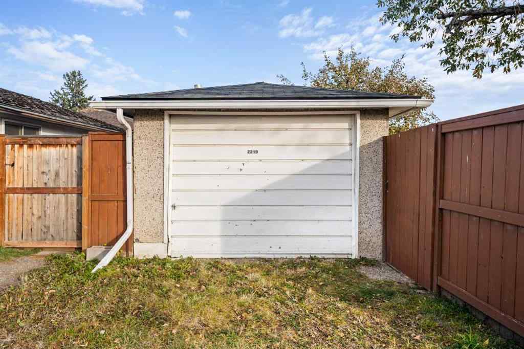 MLS® A2266991 - 2219 40 Street SE in Forest Lawn Calgary, Residential