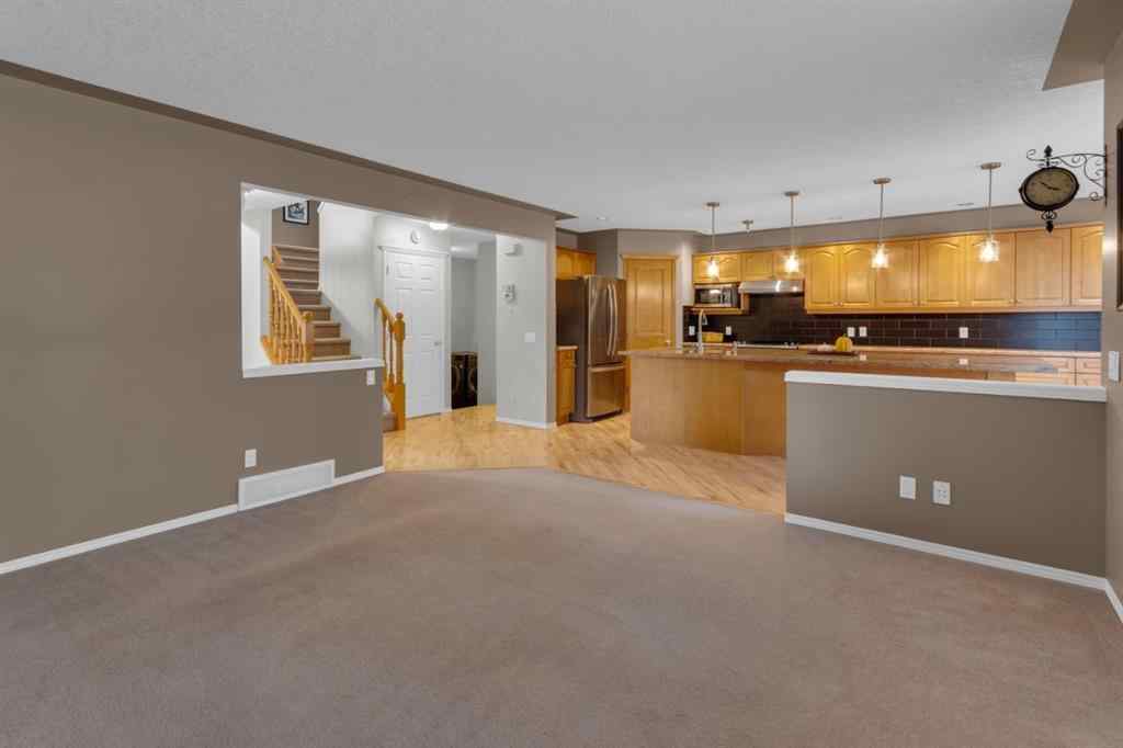MLS® A2266992 - 26 Springbank Rise SW in Springbank Hill Calgary, Residential