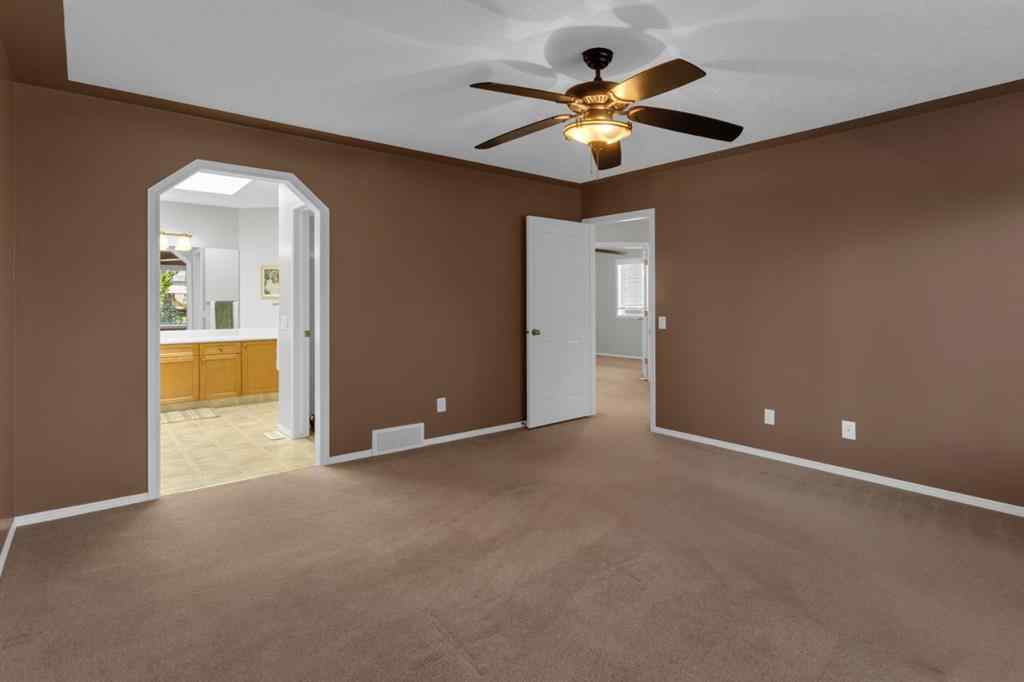 MLS® A2266992 - 26 Springbank Rise SW in Springbank Hill Calgary, Residential