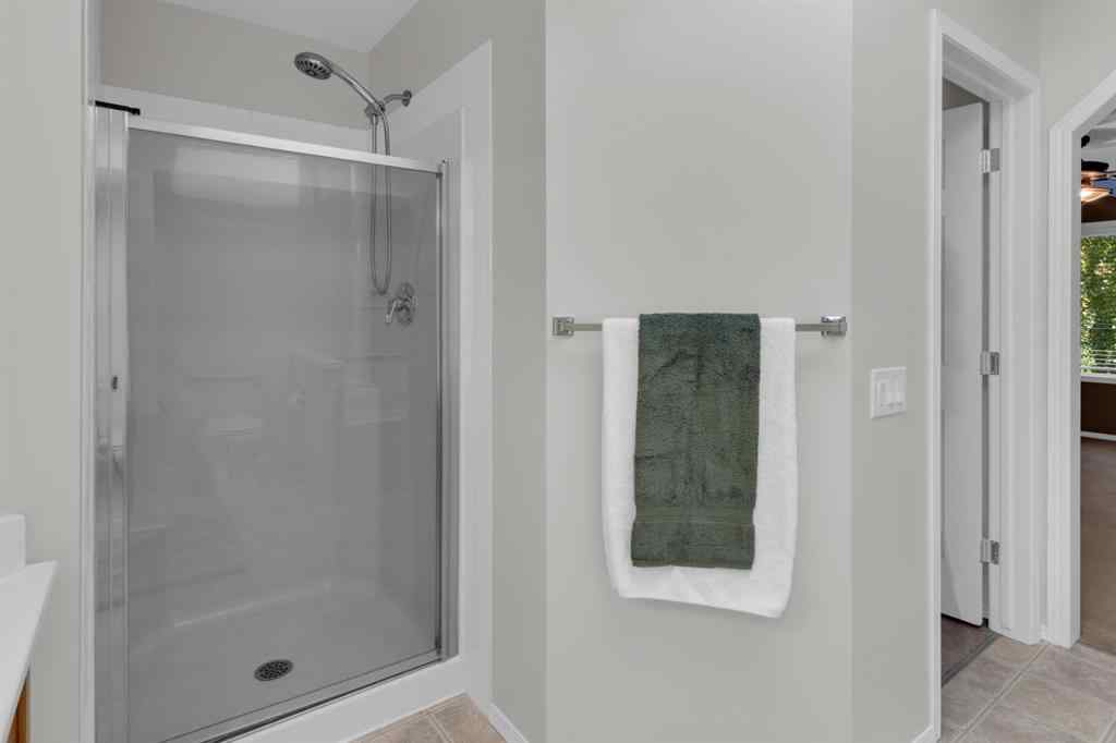 MLS® A2266992 - 26 Springbank Rise SW in Springbank Hill Calgary, Residential