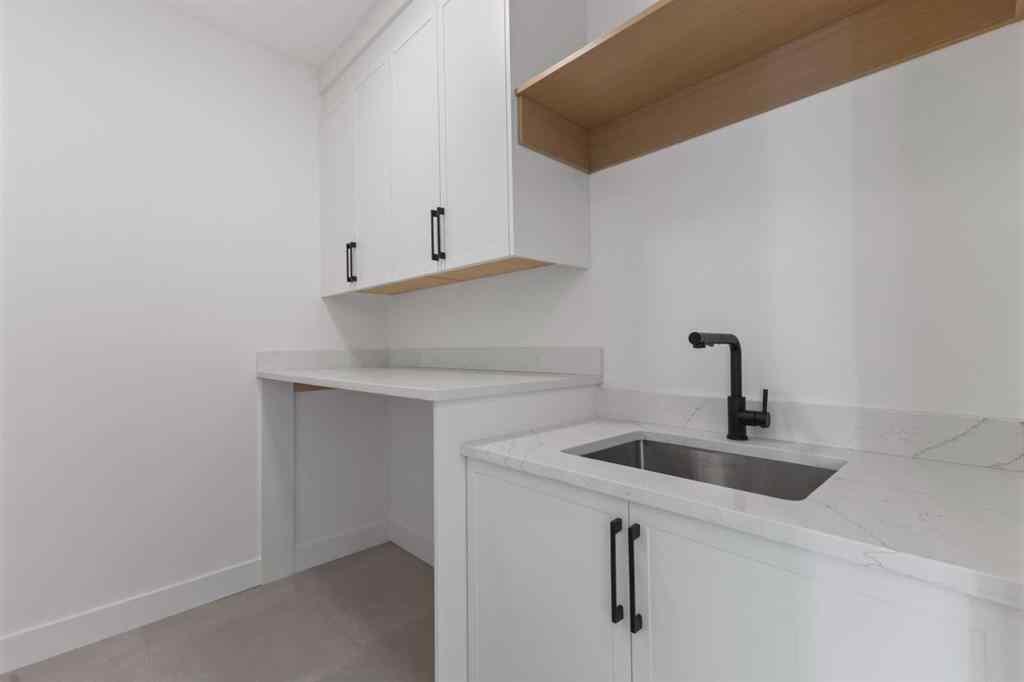 MLS® A2266997 - 5007 21 Avenue NW in Montgomery Calgary, Residential