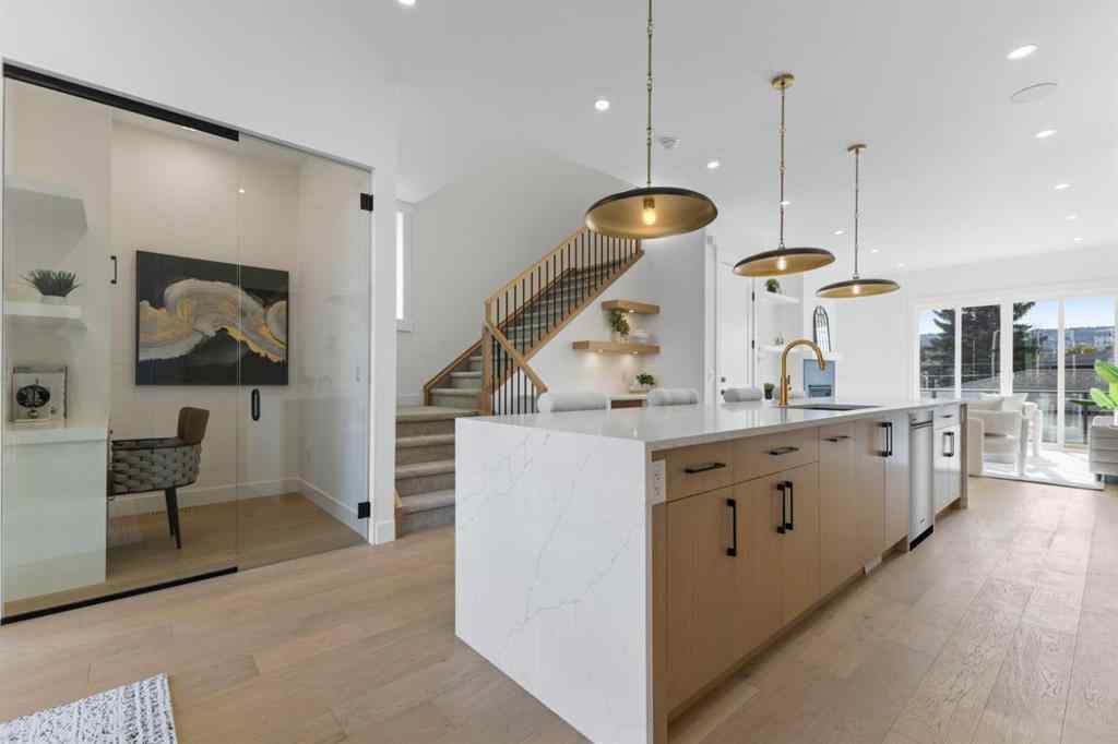 MLS® A2266997 - 5007 21 Avenue NW in Montgomery Calgary, Residential