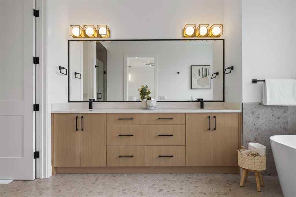 MLS® A2266997 - 5007 21 Avenue NW in Montgomery Calgary, Residential