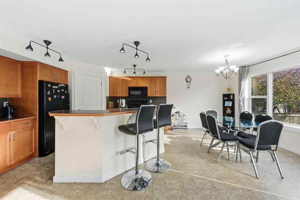 MLS® A2267001 - 217 coopers Grove SW in Coopers Crossing Airdrie, Residential