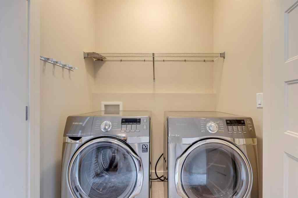 MLS® A2267002 - 2413 36 Street SW in Killarney/Glengarry Calgary, Residential