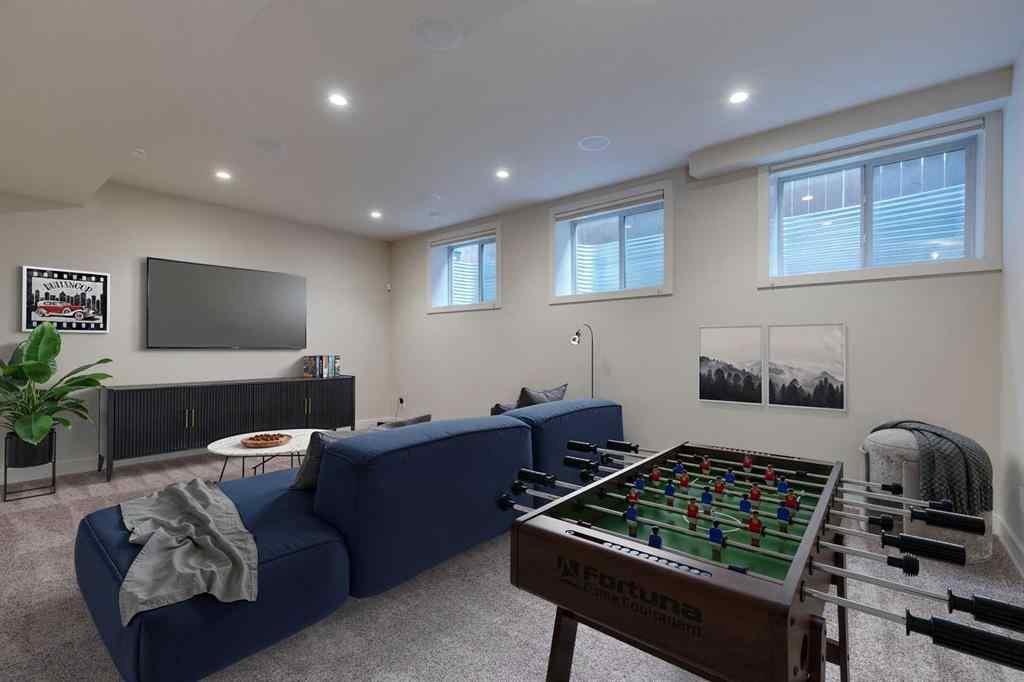 MLS® A2267002 - 2413 36 Street SW in Killarney/Glengarry Calgary, Residential