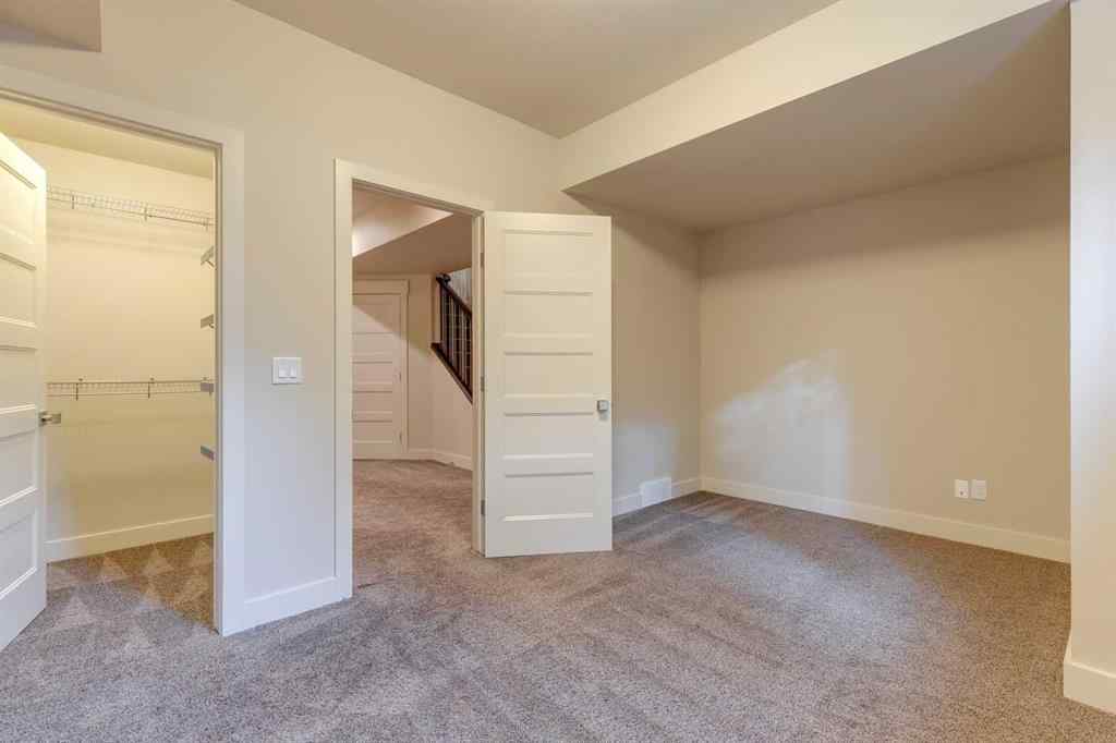 MLS® A2267002 - 2413 36 Street SW in Killarney/Glengarry Calgary, Residential