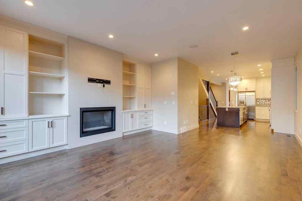 MLS® A2267002 - 2413 36 Street SW in Killarney/Glengarry Calgary, Residential