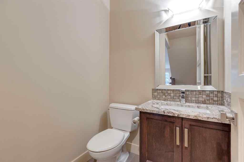 MLS® A2267002 - 2413 36 Street SW in Killarney/Glengarry Calgary, Residential